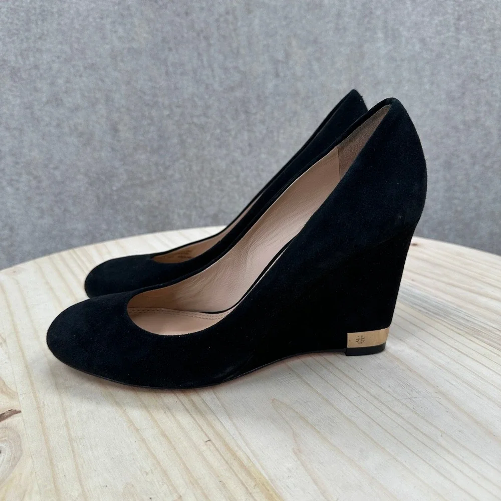 Tory Burch Astoria Wedge Pumps Womens 8.5 Black Suede Gold Logo Heels